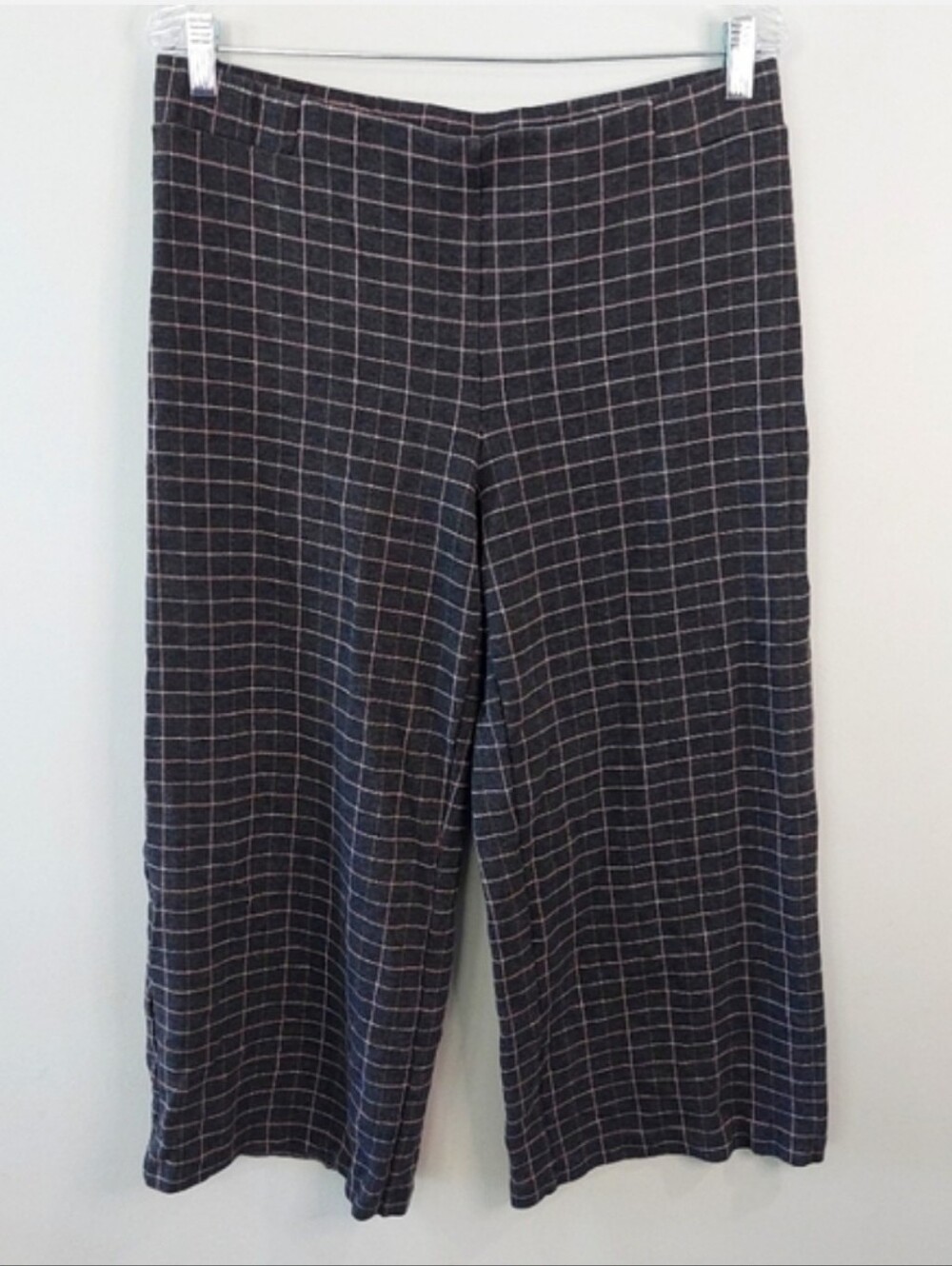 J. Jill Pants Medium Ponte Full-leg Cropped Gray Pink Square Pattern Wide Leg